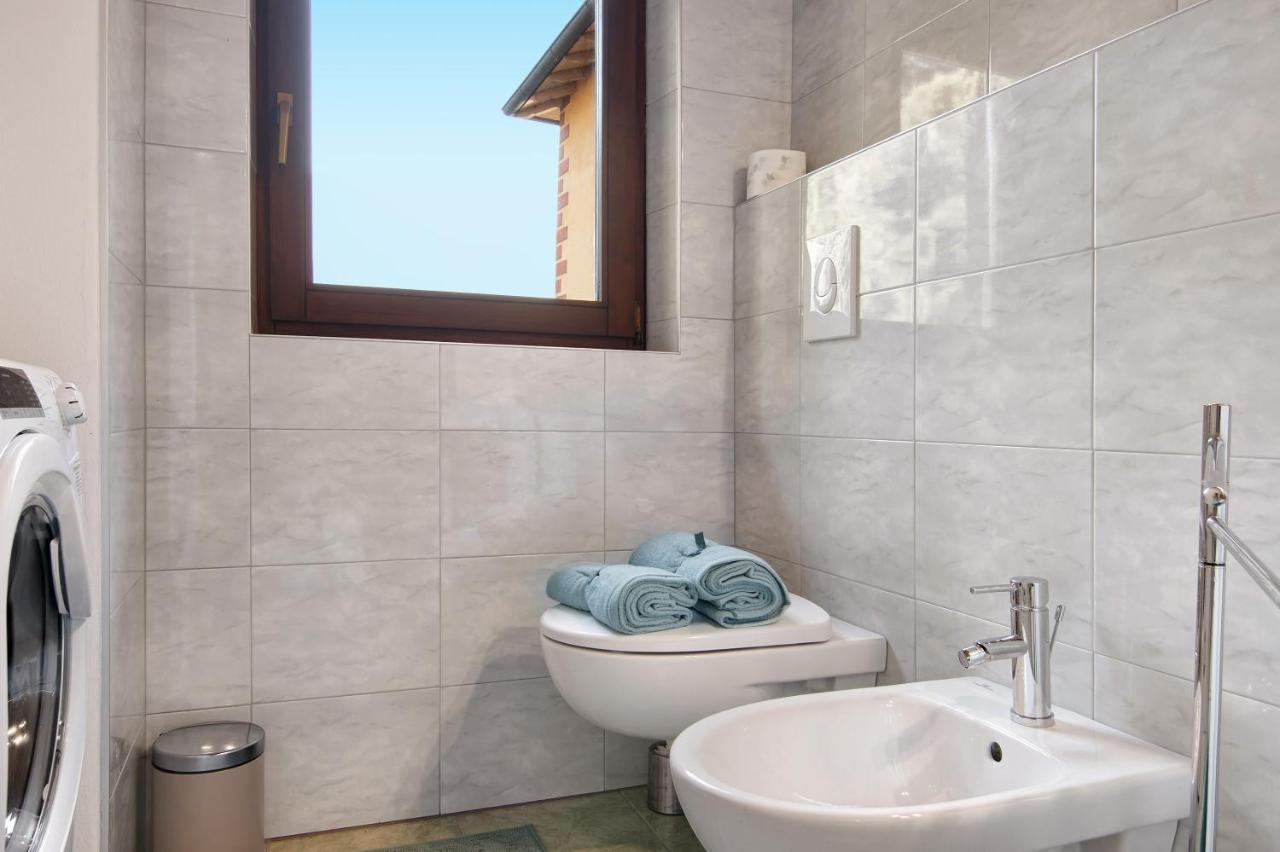 Fogazzaro Lake View Apartment Oria  Exterior photo